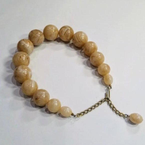 Pink marbled lucite, gold tone choker/. Necklace. Vintage mid century - Picture 3 of 14